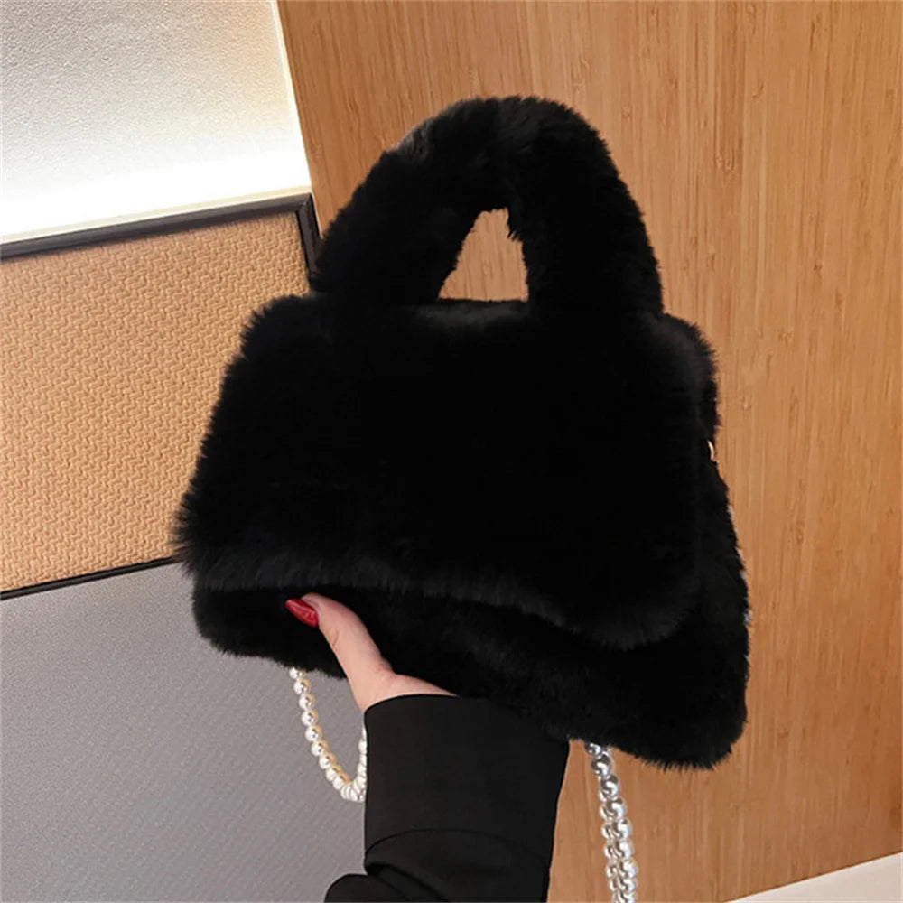 Winter Faux Fur Tote Bag Trend Brand Designer Handbag Fluffy Tote Bags Women Chain Shoulder Bag Small Crossbody Bags New