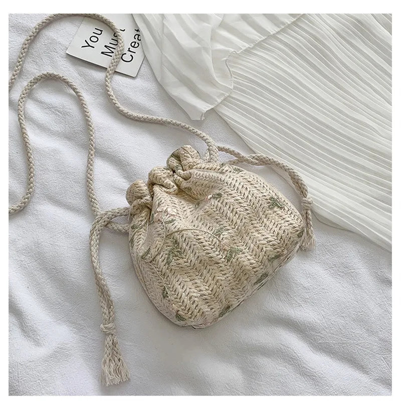 Fashion Small Shoulder Bags  Women Drawstring Straw Beach Bags Flower Embroidery Bags Ladies Lace Crossbody Handbags for Travel