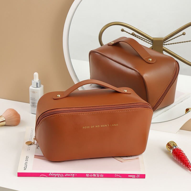 EFFICIENT ELEGANCE: LARGE-CAPACITY WATERPROOF TRAVEL COSMETIC BAG