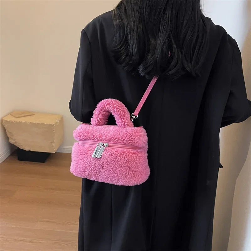 Sac à main et sac à main polyvalent en peluche en laine d'agneau, sacs à bandoulière à la mode pour femmes