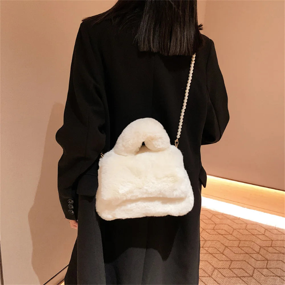 Winter Faux Fur Tote Bag Trend Brand Designer Handbag Fluffy Tote Bags Women Chain Shoulder Bag Small Crossbody Bags New