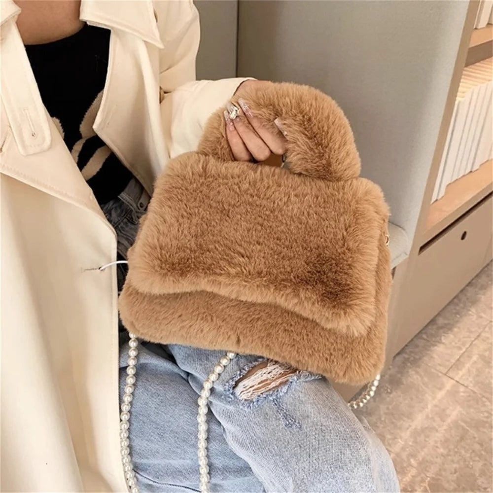 Winter Faux Fur Tote Bag Trend Brand Designer Handbag Fluffy Tote Bags Women Chain Shoulder Bag Small Crossbody Bags New