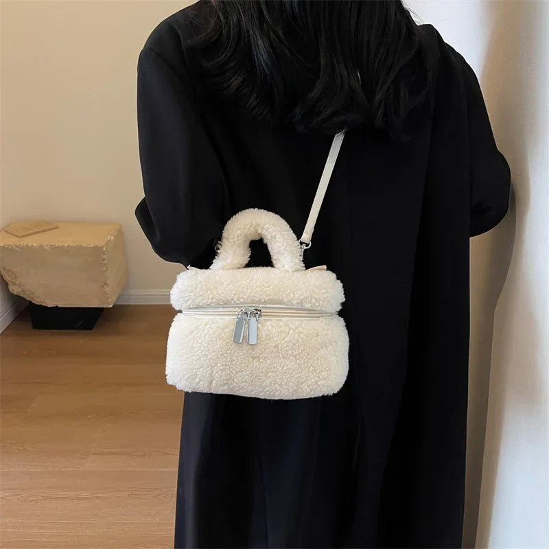 Sac à main et sac à main polyvalent en peluche en laine d'agneau, sacs à bandoulière à la mode pour femmes