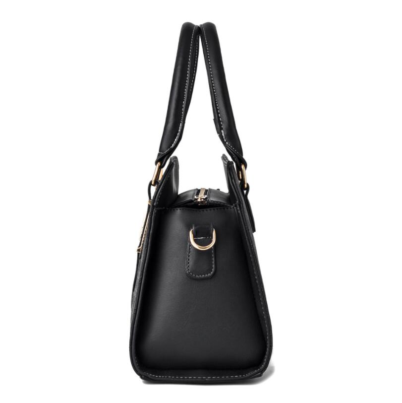 Lulia leather Shoulder bag